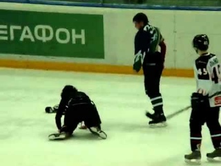 Омские ястребы-Мамонты Югры(первая драка Мамонтов)