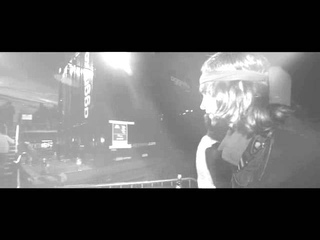 Walk Onstage With Kasabian - Leeds 2012