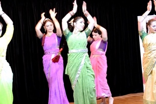 Titli (Chennai Express) - Amritsar Project Moscow (Embassy of India, Moscow).