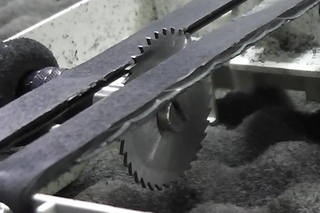 Циркулярная пила к Dremel. Простейшая самодельная приставка