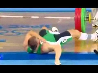 Weightlifting accident Janos Baranyai (Real video)