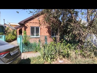 Дом центр г Тихорецк 81кв.м, 4 сотки. Цена: . тел: 8-909-454-85-00