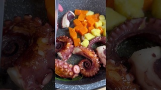 🧡 POLPO ARROSTO con  CAPOLAVORO di SAPORI🐙🥔 #Shorts