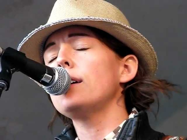 Brandi Carlile Crazy Patsy Cline cover Edmonton Folk Music Festival