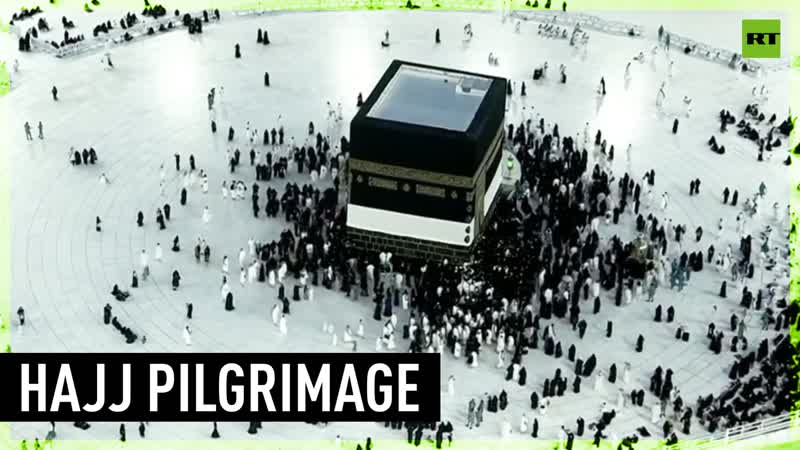 Pilgrims circle Kaaba at largest Hajj in