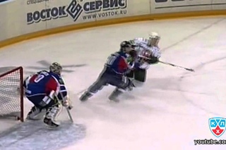 Гол имени Бодрова / Zaripov scores after Bodrov’s assist