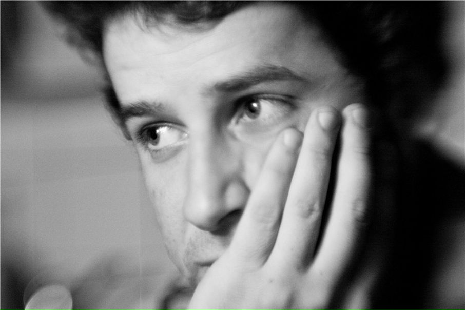 №6, Моня Добряк №6, Моня Добряк