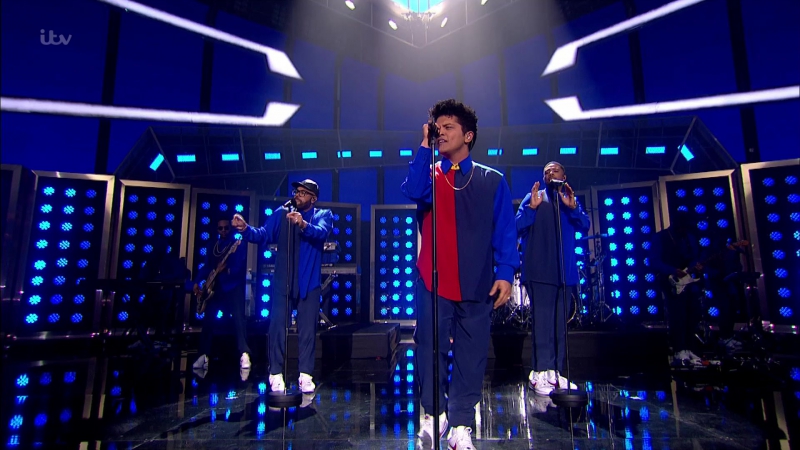 Bruno Mars Thats What I Like, LIVE at BRITs