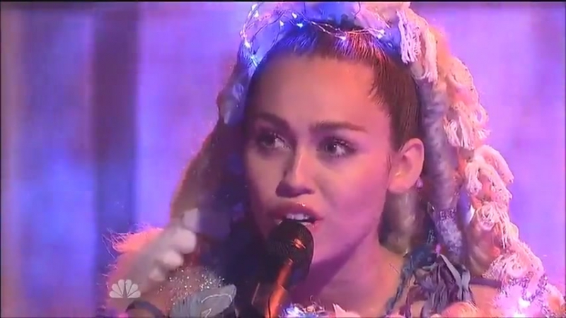 Miley Cyrus Twinkle