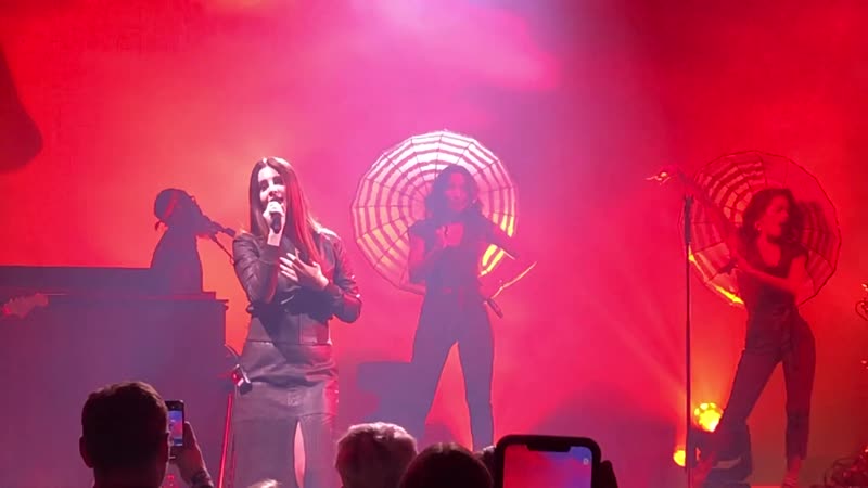 Lana Del Rey Summertime Sadness, Live at the Orpheum Theatre, Omaha, NE (11 13
