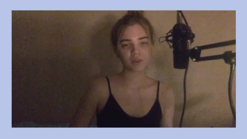 The Golden Heads Drown in Love