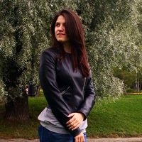 Аня Тихонова