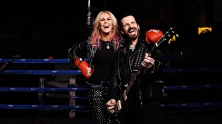 Ricky Warwick - Don’t Leave Me in the Dark (feat. Lita Ford) [Official Video]