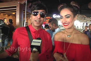 Surbhi Jyoti introduces her stylist for Desi Explorers Taiwan’s photoshoot.