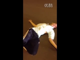 сукаааа!!!!!!!!!!!уходи из Китая!!!