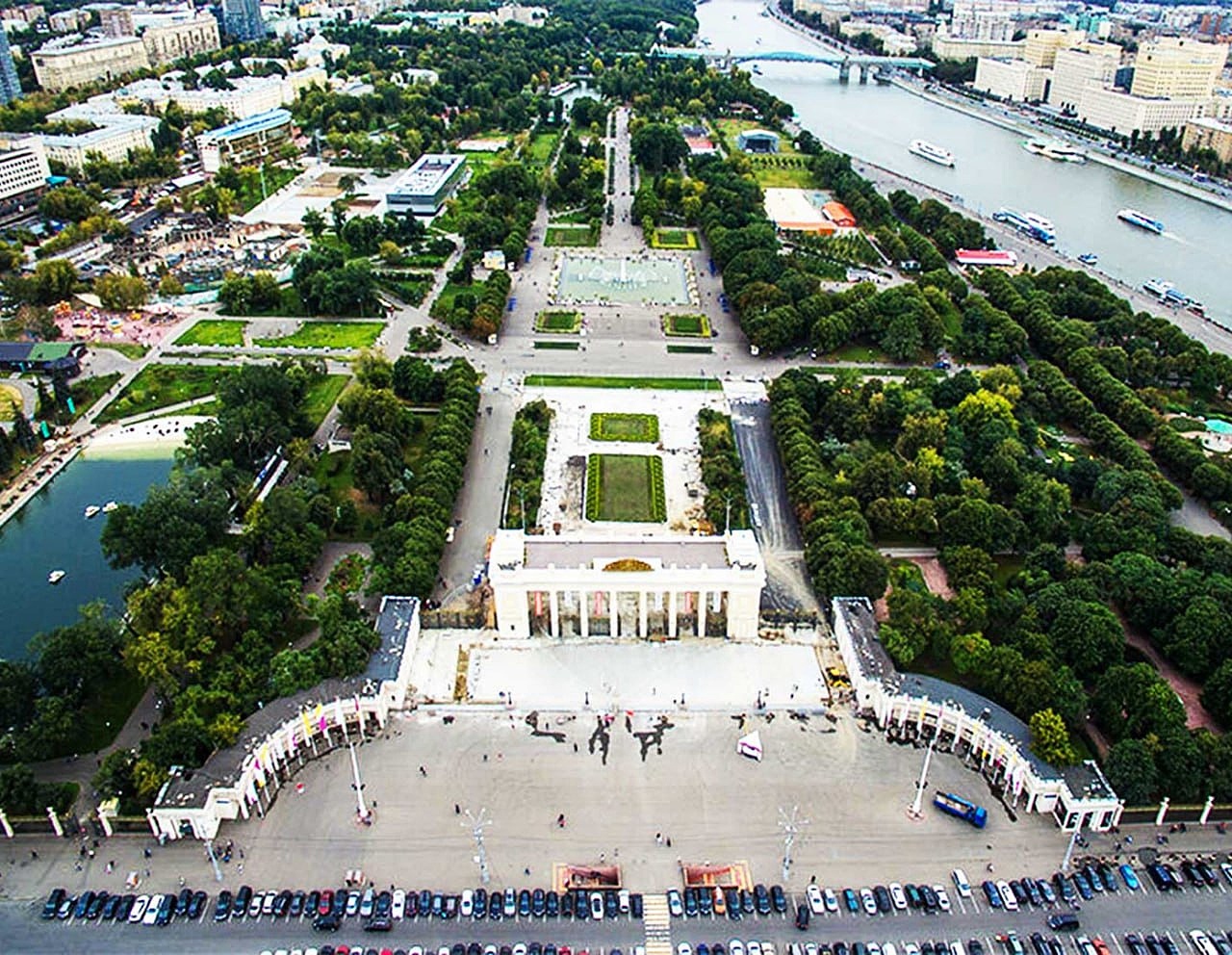 парк им горького москва