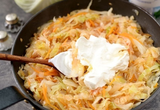 Тушеная капуста - 10 вкусных рецептов приготовления с пошаговыми фото