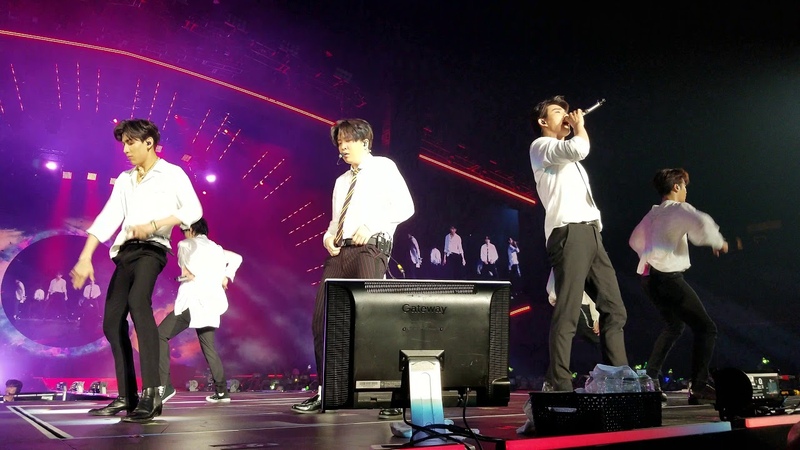 GOT7 EYES ON YOU 2018 TOUR IN LA LOOK AND BEGGING ON MY
