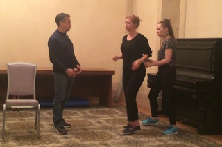 Примерка свадебного платья