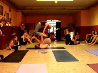 acroyoga with jason & Jenny @svahayoga, Amsterdam