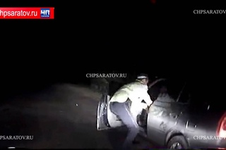 ЧП-САРАТОВ. СОТРУДНИКИ ДПС В ХОДЕ ПРЕСЛЕДОВАНИЯ ПРОСТРЕЛИЛИ КОЛЕСА АВТОМОБИЛЯ  ЗЛОУМЫШЛЕННИКА