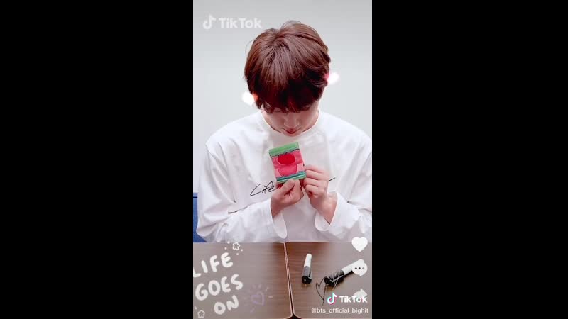 VIDEO 20, 12, 30 BTS Official Tik
