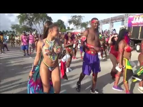 MIAMI WEST INDIAN CARNIVAL 2018 PRETTY CARIBBEAN ISLANDS GIRLS PARADE AT